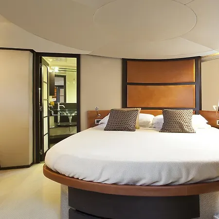 Eclipse Yacht Blv Charter *