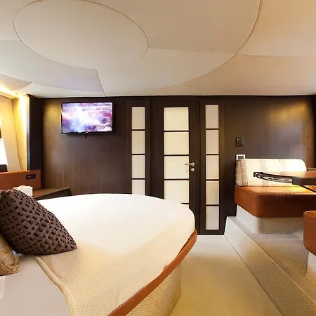 Eclipse Yacht Blv Charter Botel Sorrento
